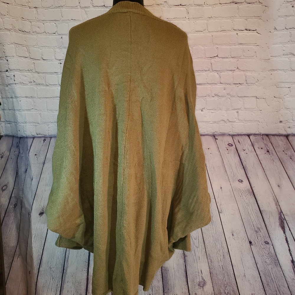 Neutral Green knit cardigan - Picture 7 of 7